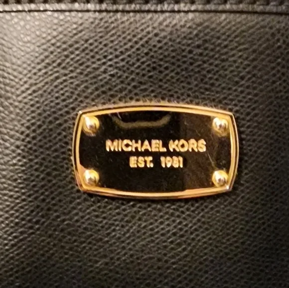 Michael Kors purse handbag - Picture 3 of 9